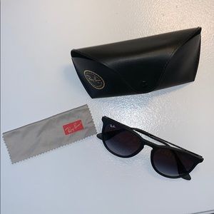 Black Erika Ray Bans